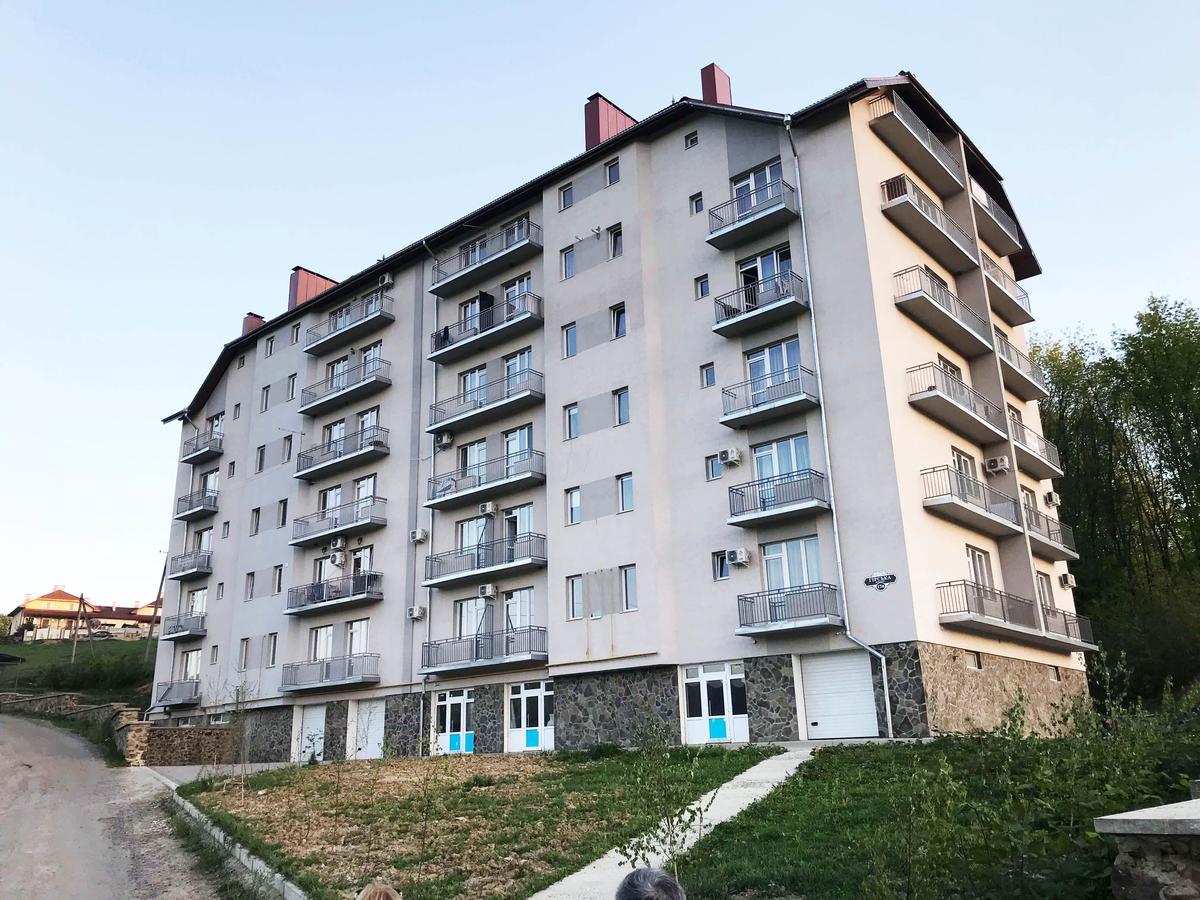 Neopolis Hotel Polyana  Exterior photo